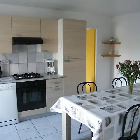 Les Charmois Apartment